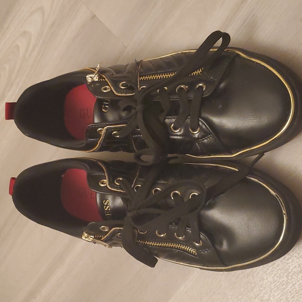 Gorgeous Guess Mens Sneakers